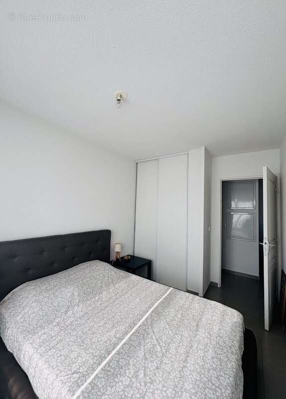 Appartement à LE MUY