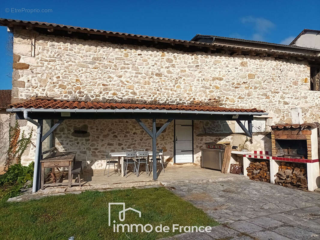 entre Maurs et Decazeville- Maison caractère avec dépendances. - photo 6