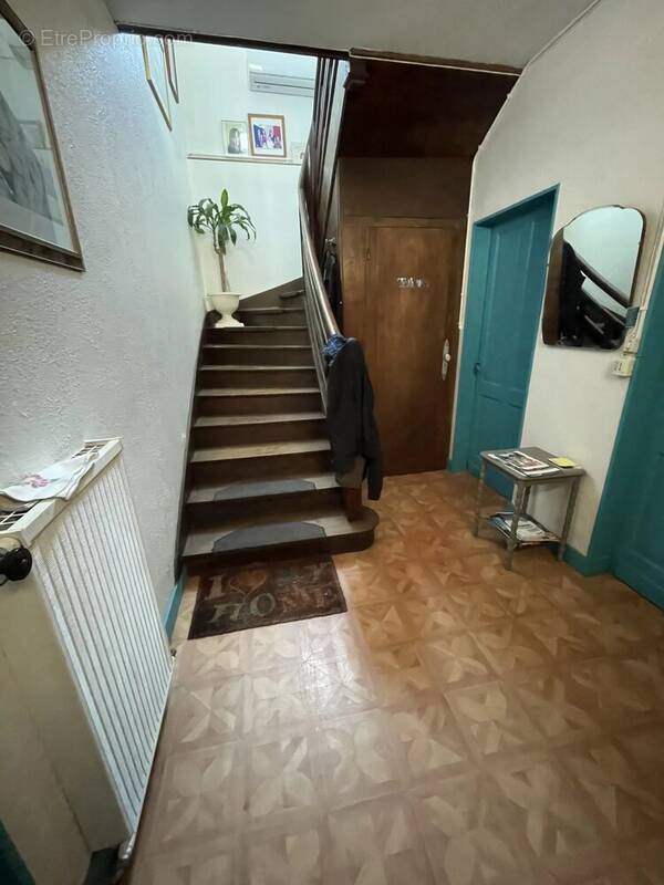 Hyper centre : maison de ville a bergerac. - photo 2