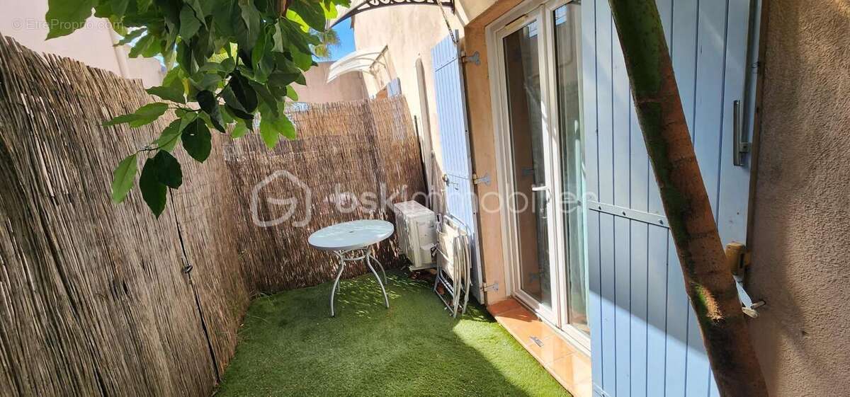 Appartement à LA LONDE-LES-MAURES