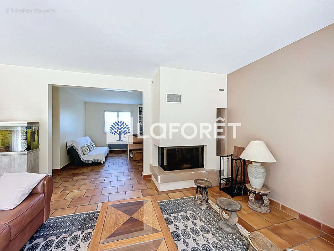 Maison à FEUCHEROLLES