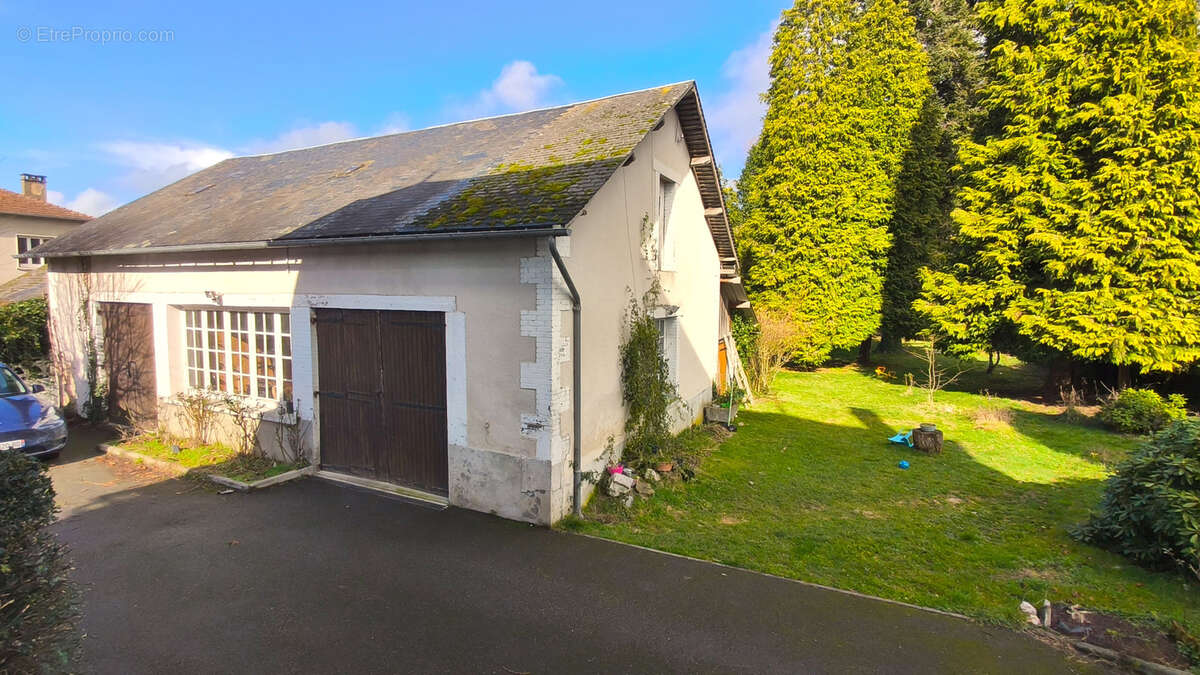 Maison à LA CROISILLE-SUR-BRIANCE