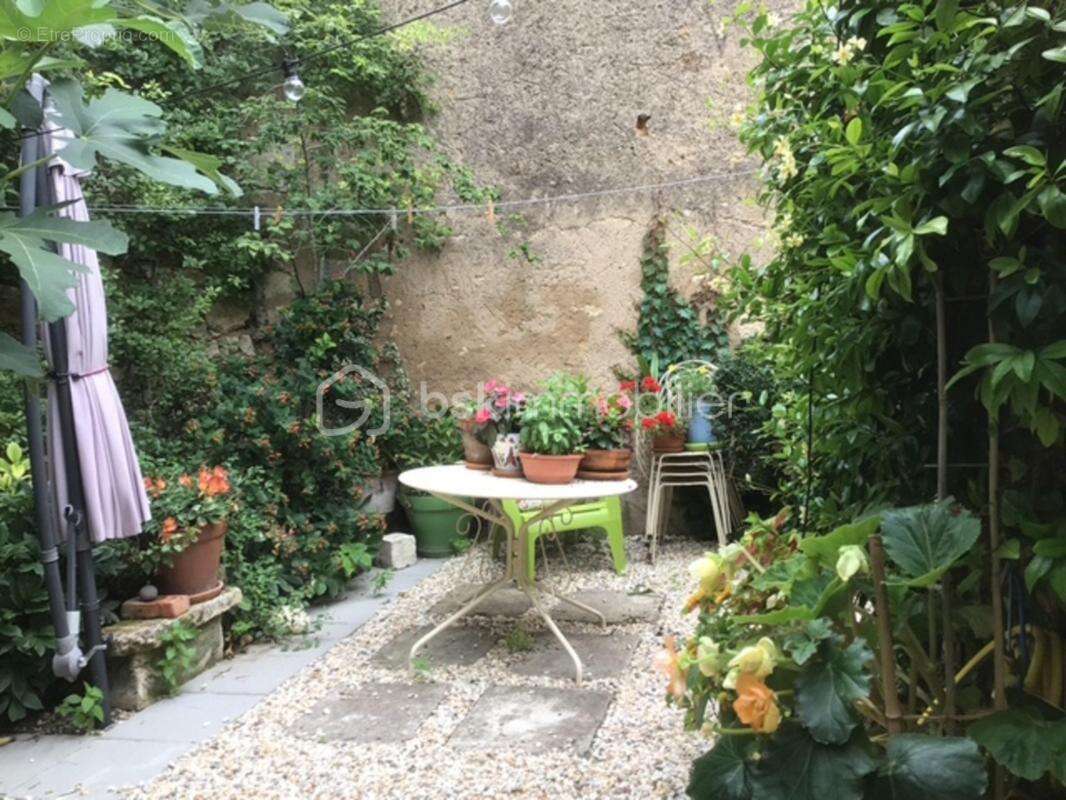 Maison de village avec extérieur - photo 2