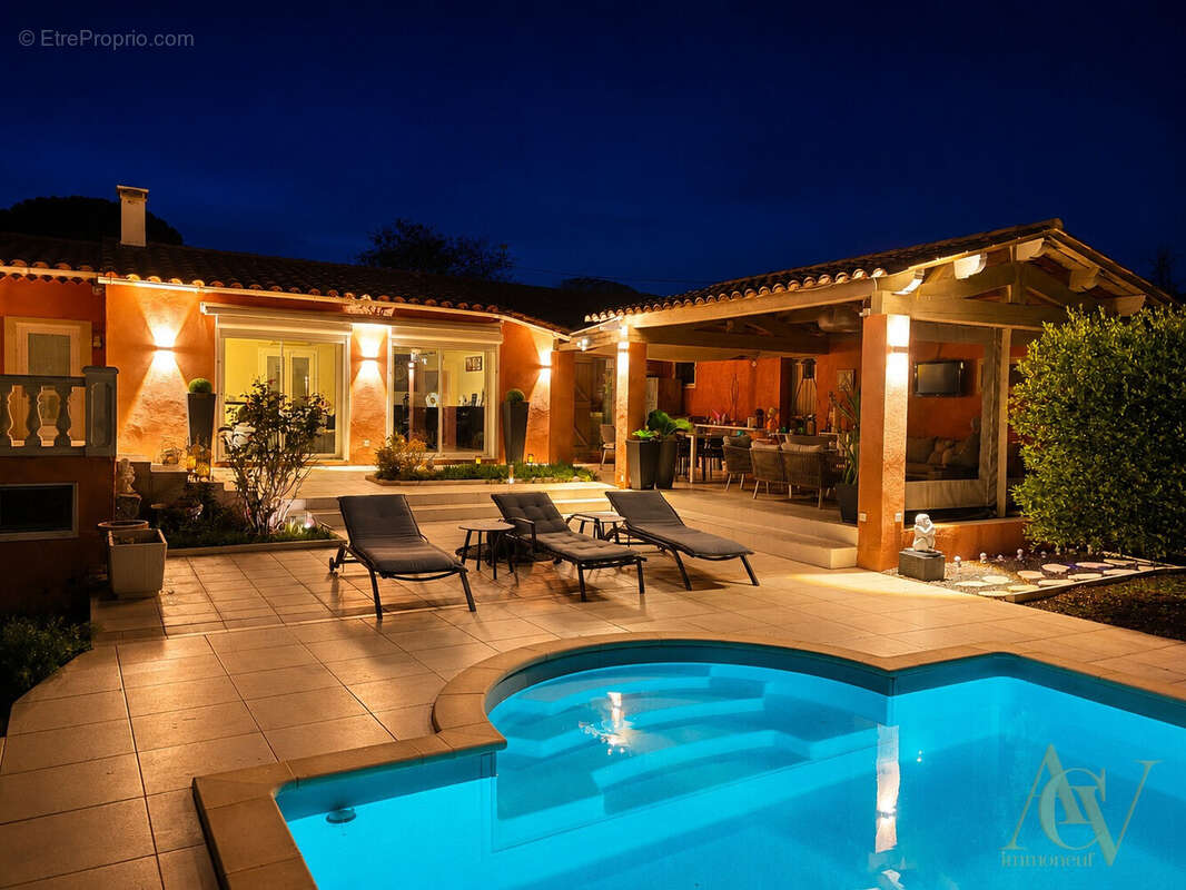 Villa 4 pièces avec piscine et vue exceptionnelle 4 - Maison à VIDAUBAN