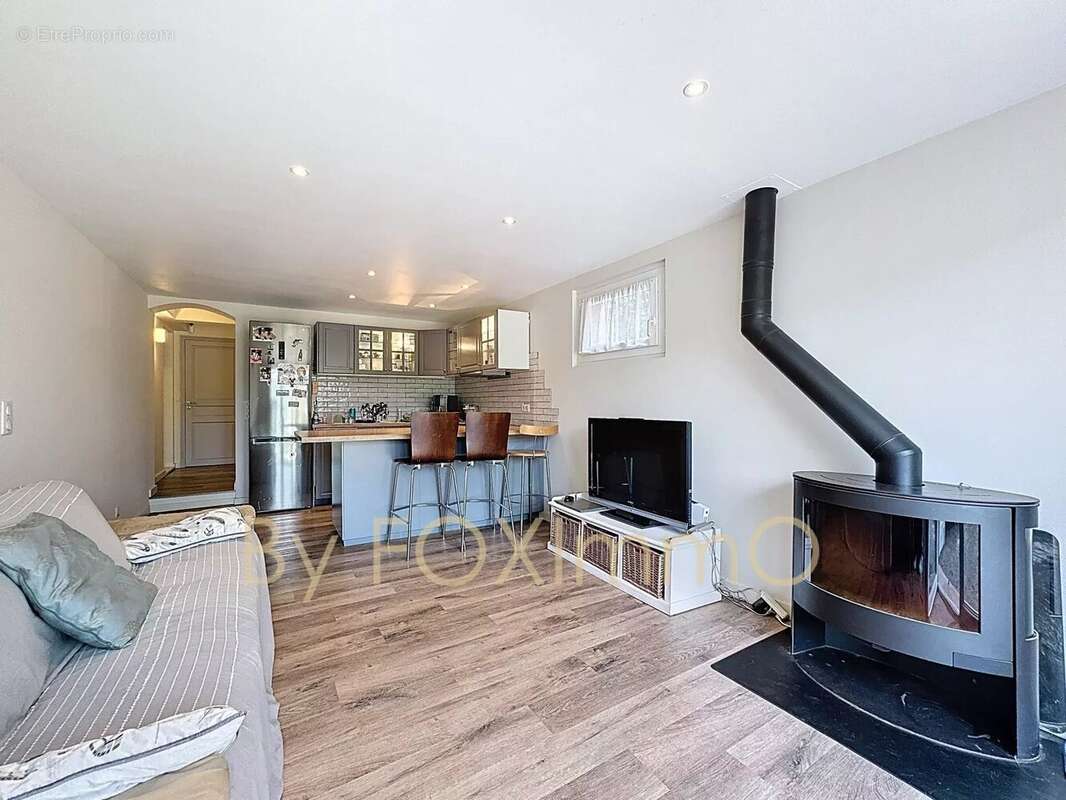 Maison à LES ADRETS-DE-L'ESTEREL