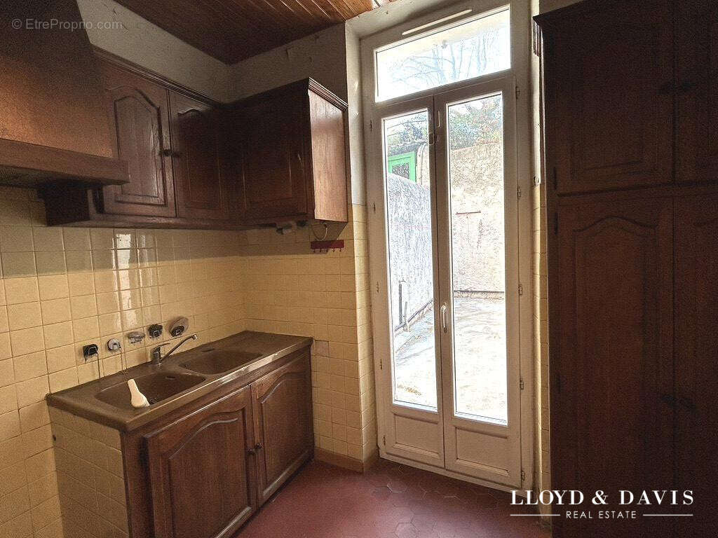 Maison à MARSEILLE-5E