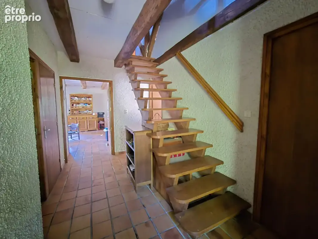 Maison T9 en bord du lac de Pareloup - Arvieu - photo 10