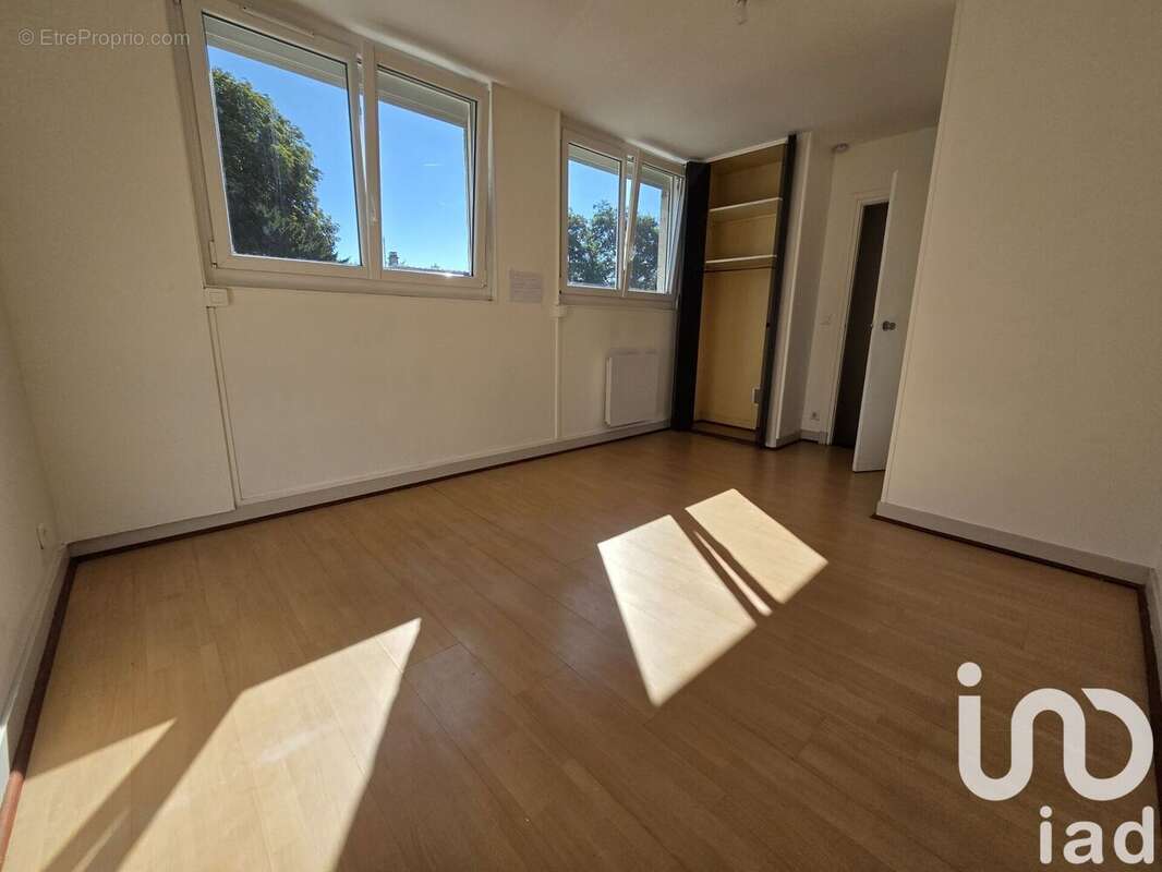 Photo 5 - Appartement à LA CHAPELLE-EN-SERVAL