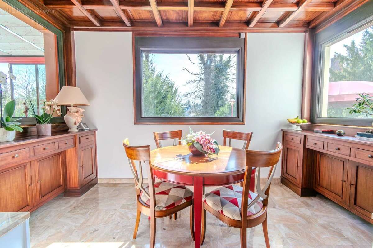 Maison à MONTMORENCY