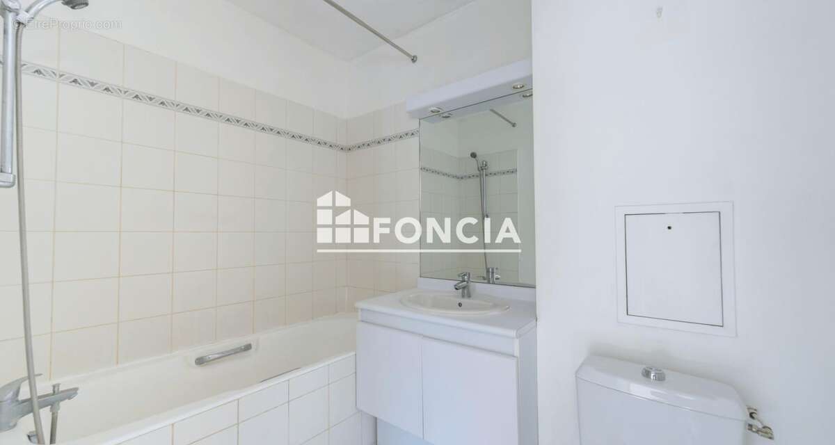 Appartement à PARIS-19E