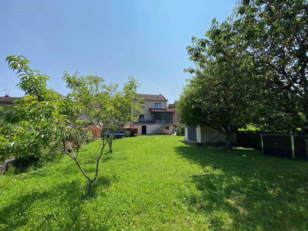 Maison à LONS-LE-SAUNIER