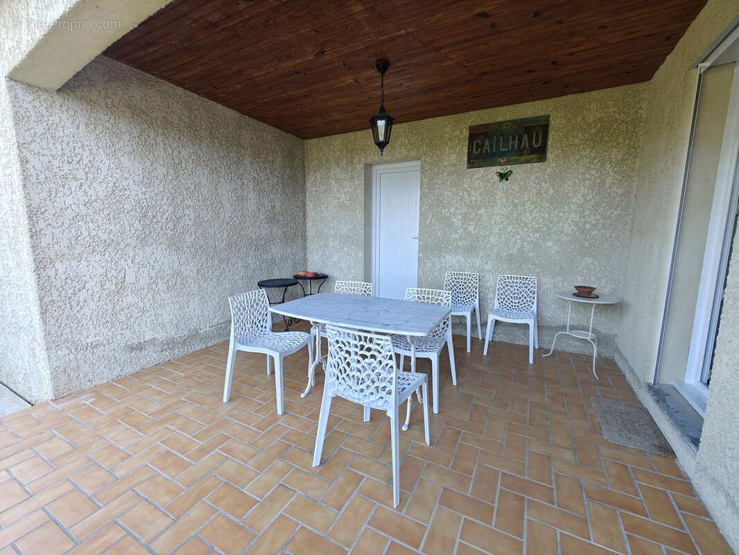 Maison à CAILHAU