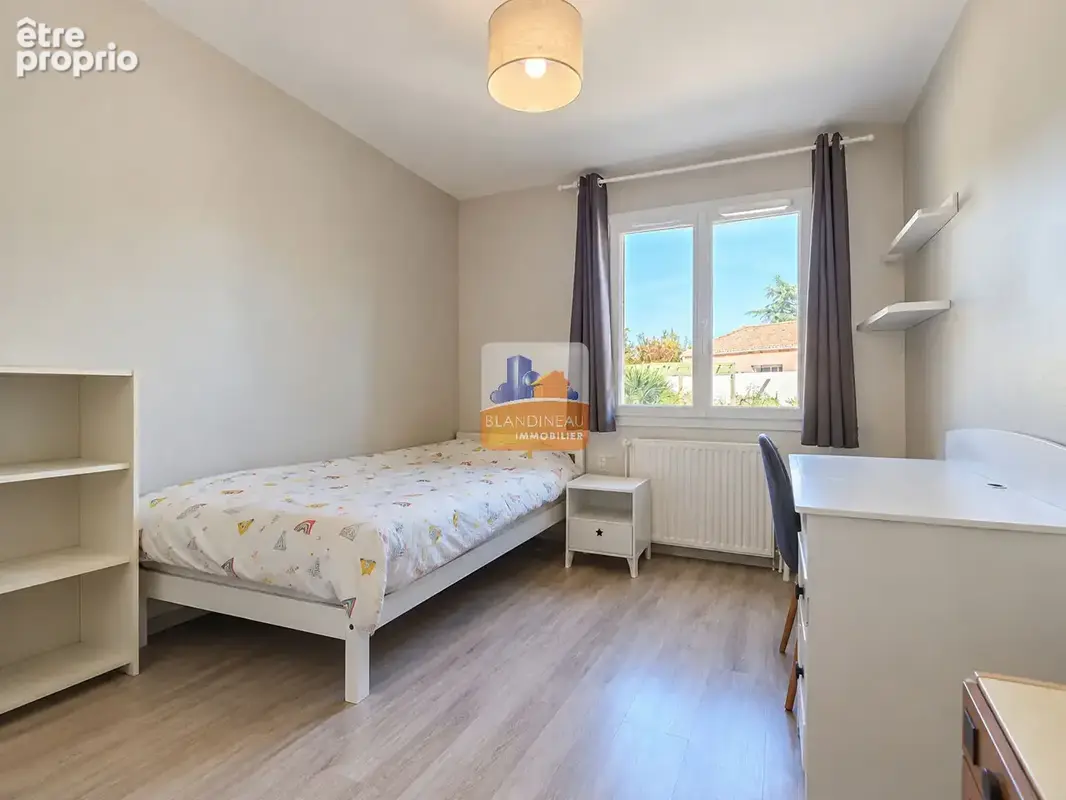 Bouguenais les couets- maison de plain pied 138 m² - 4 chambres - dependances - photo 6