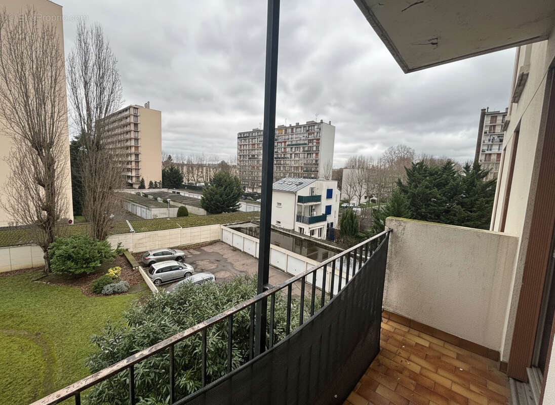 Appartement à EPINAY-SUR-SEINE