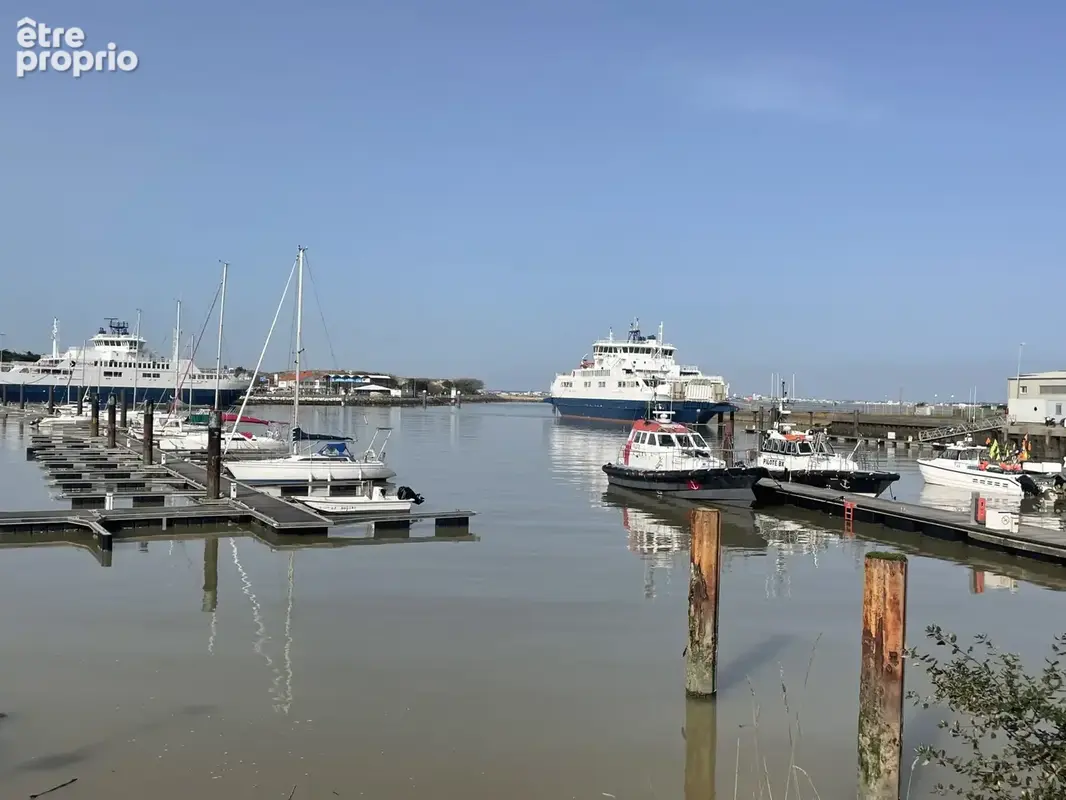 FERRY par ROYAN rte de PARIS
