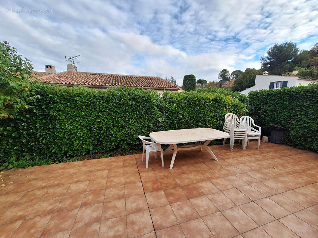 Maison à LA DESTROUSSE