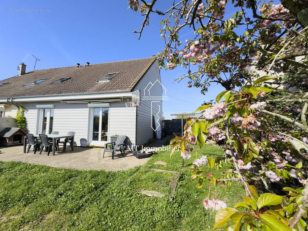 Maison à RANG-DU-FLIERS