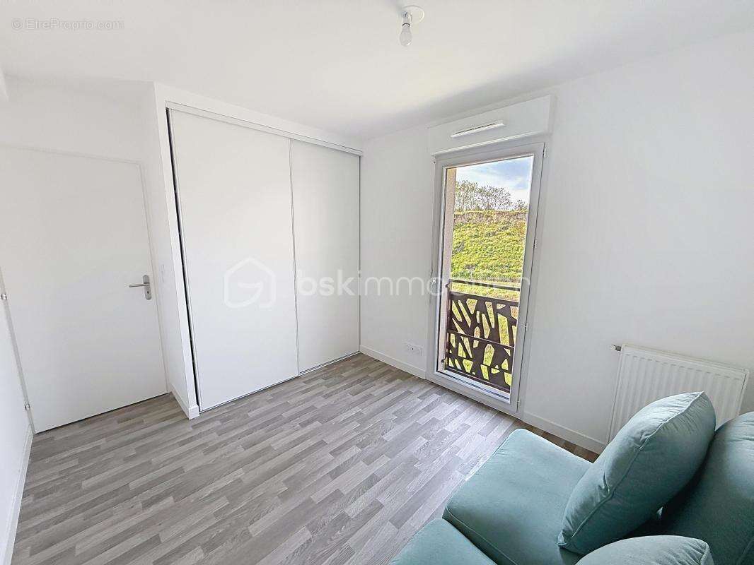 Appartement à LIFFRE