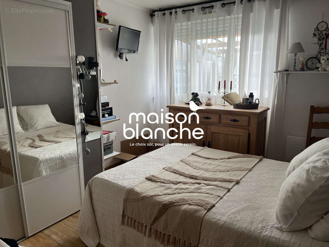 Maison à FONTEVRAUD-L&#039;ABBAYE