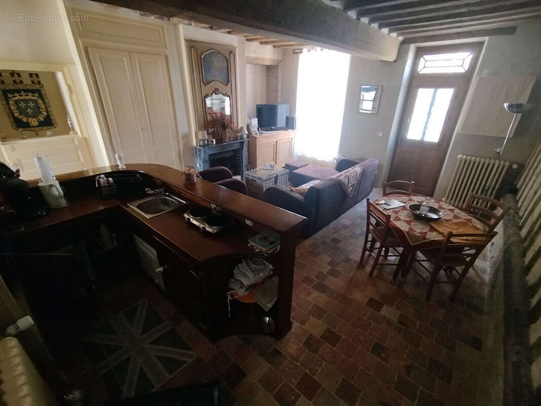 Maison à MONTMIRAIL