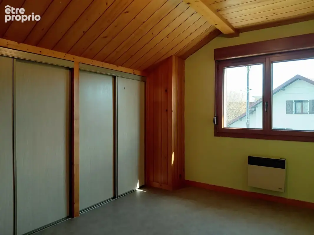 Maison familiale 5 chambres à Pierrefontaine-les-Varans sur une parcelle de plus de 11 ares - photo 9