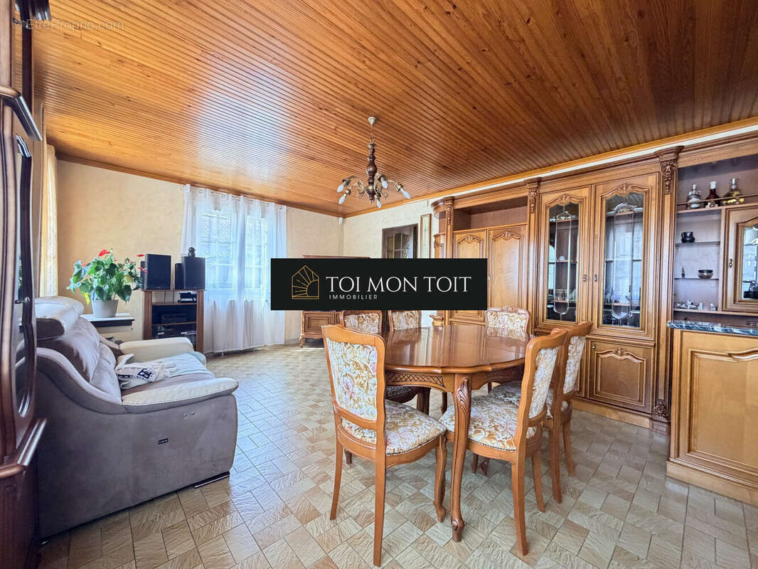 Maison 100 m² à Louvres  - photo 5