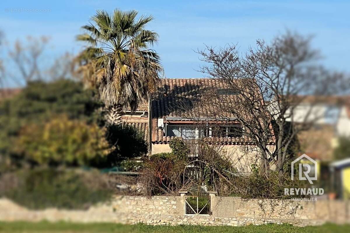 Maison à SAINT-BAUZILLE-DE-LA-SYLVE