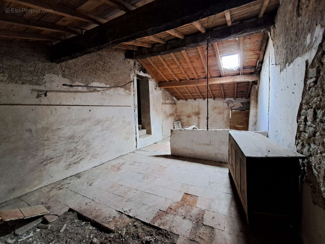 Maison à LABASTIDE-EN-VAL