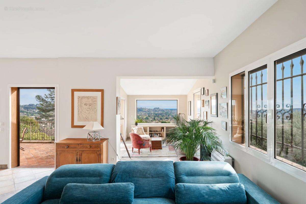 Maison à LA COLLE-SUR-LOUP