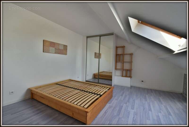 Appartement à SAINTE-GENEVIEVE-DES-BOIS