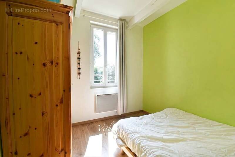 Propriété à vendre 8 pièces et annexe  MOURIES (13) - photo 14