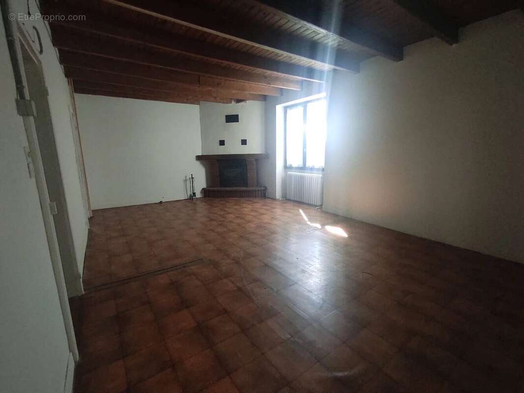 Maison 120 m² à Montpezat-De-Quercy  - photo 6
