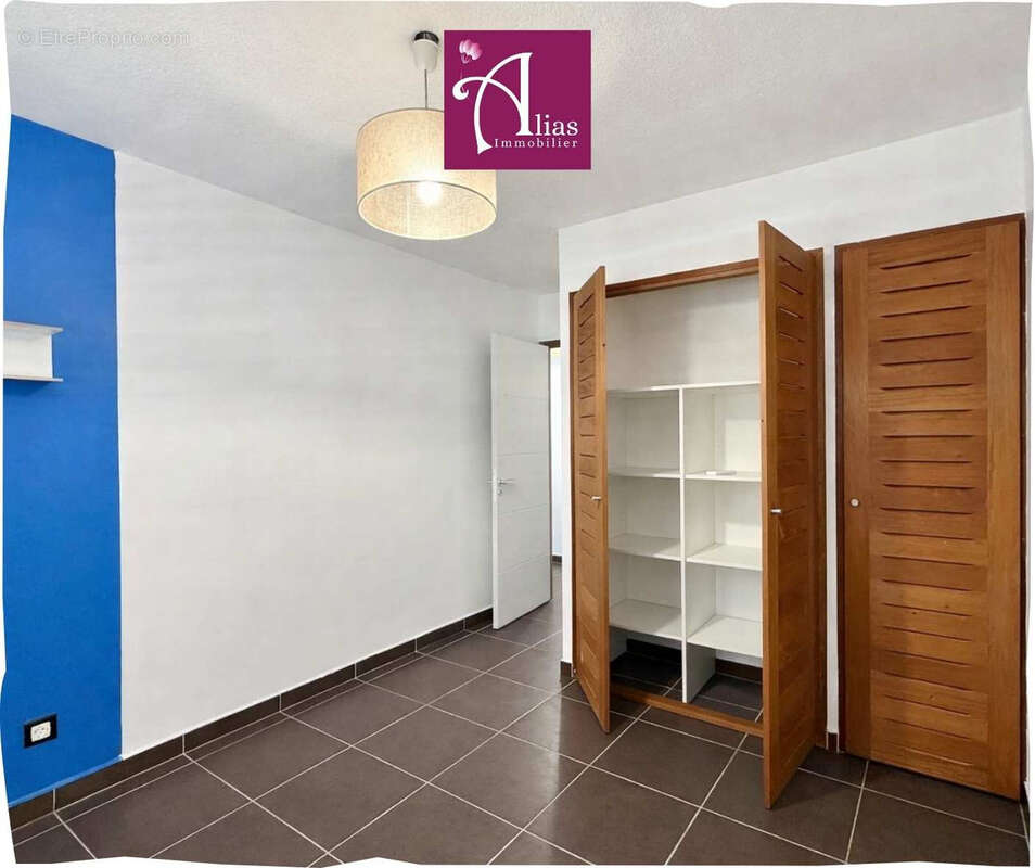 Appartement à LE MOULE