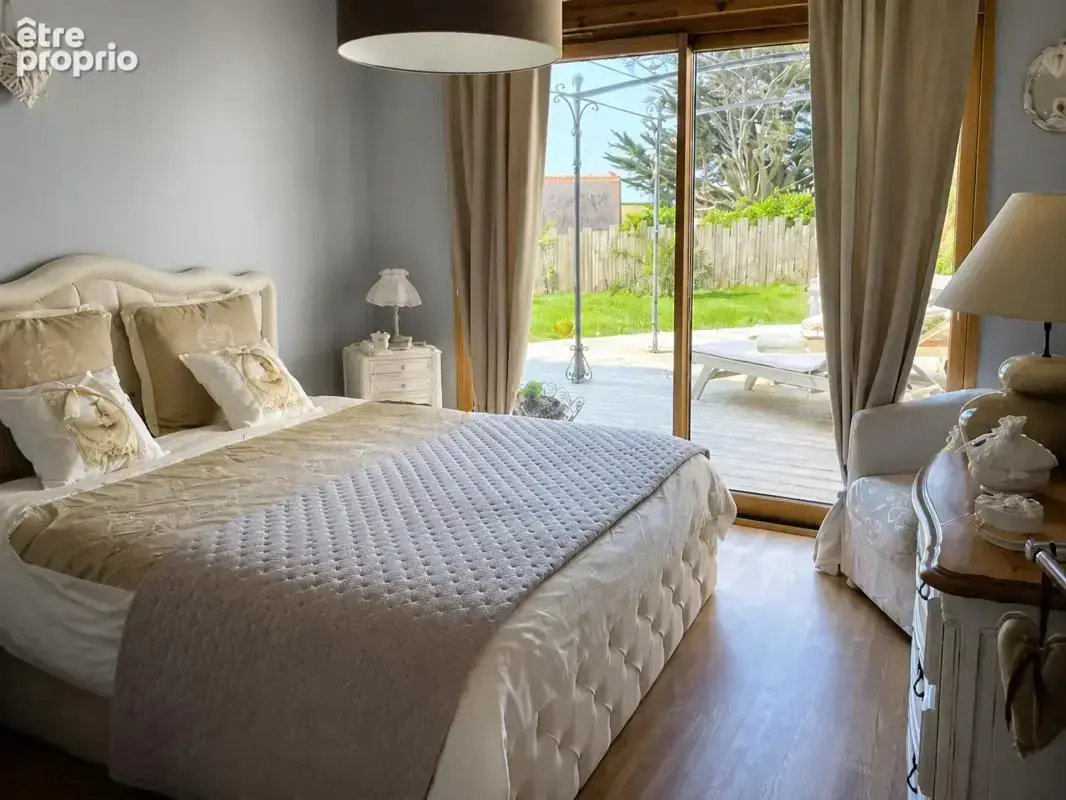 Maison de 7 pièces de 168 m² à Plounévez-Lochrist proche plage - photo 7