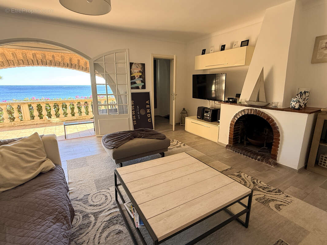 Maison à LES ISSAMBRES