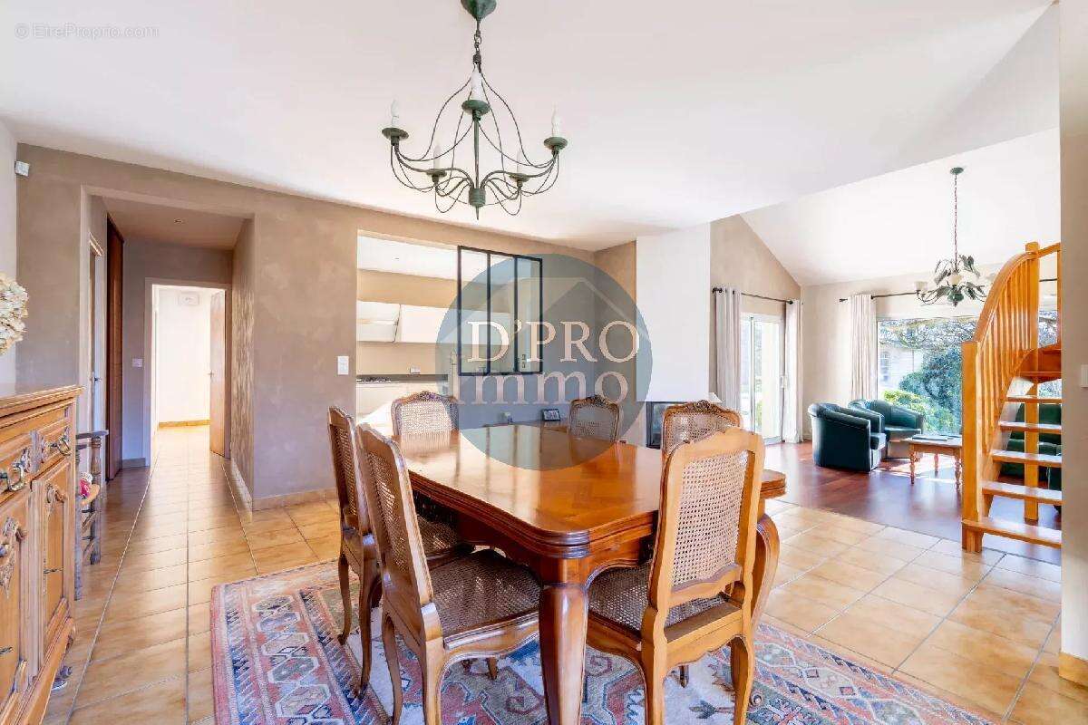 Maison à BASSE-GOULAINE