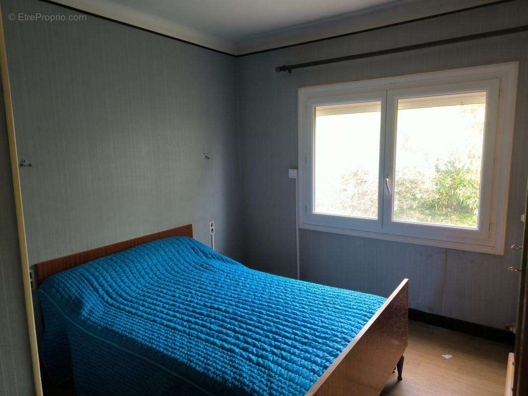 Maison en pierre  de 126 m2 terrain 5781 m2 + dependances+ gite - photo 24