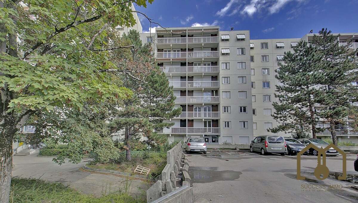 Appartement à VAULX-EN-VELIN