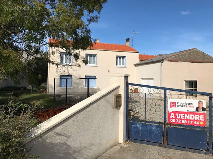 Maison à BOUHET