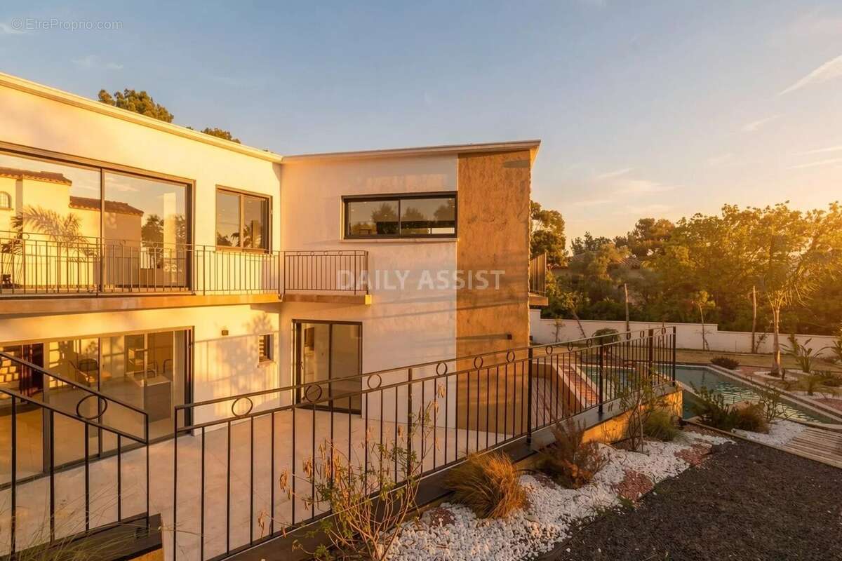 Maison Neuve Vue Dégagée Saint Cyr sur Mer - photo 39