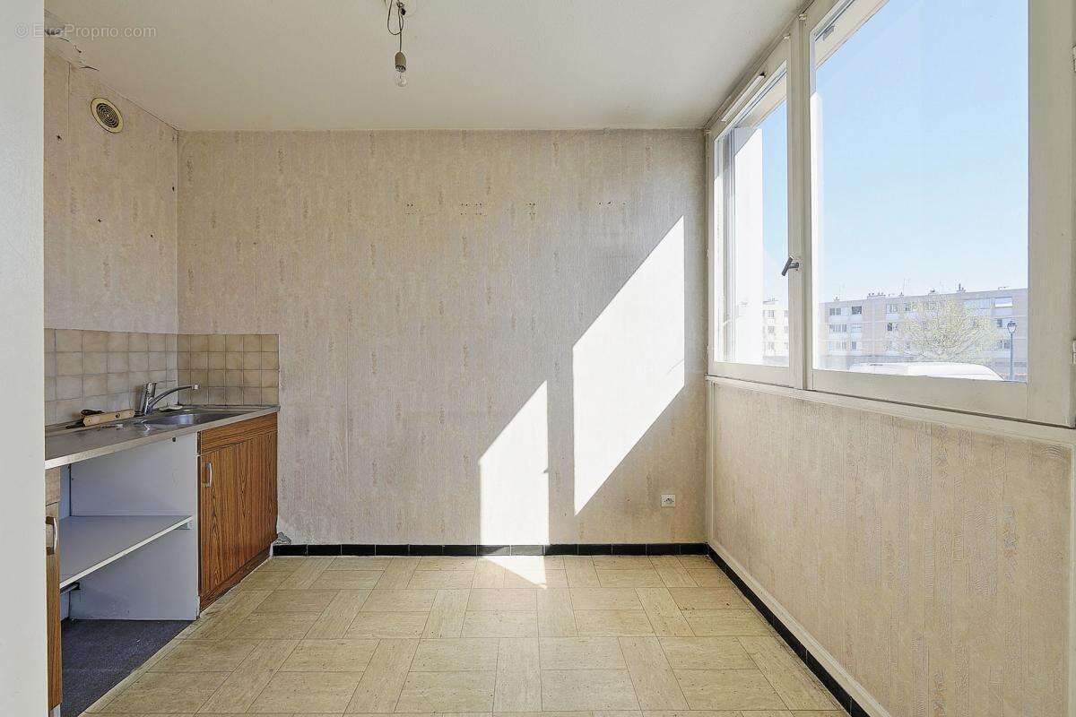 Appartement à LE PLESSIS-TREVISE