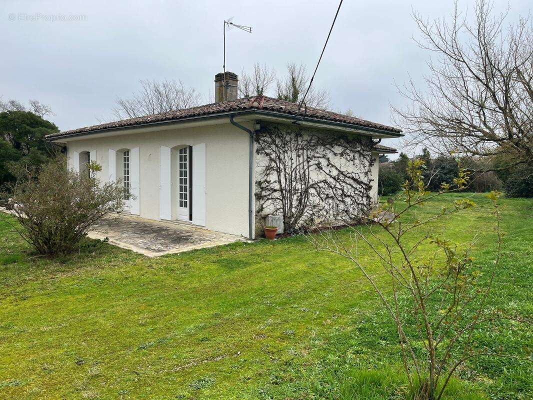 Maison à SAINT-SULPICE-ET-CAMEYRAC