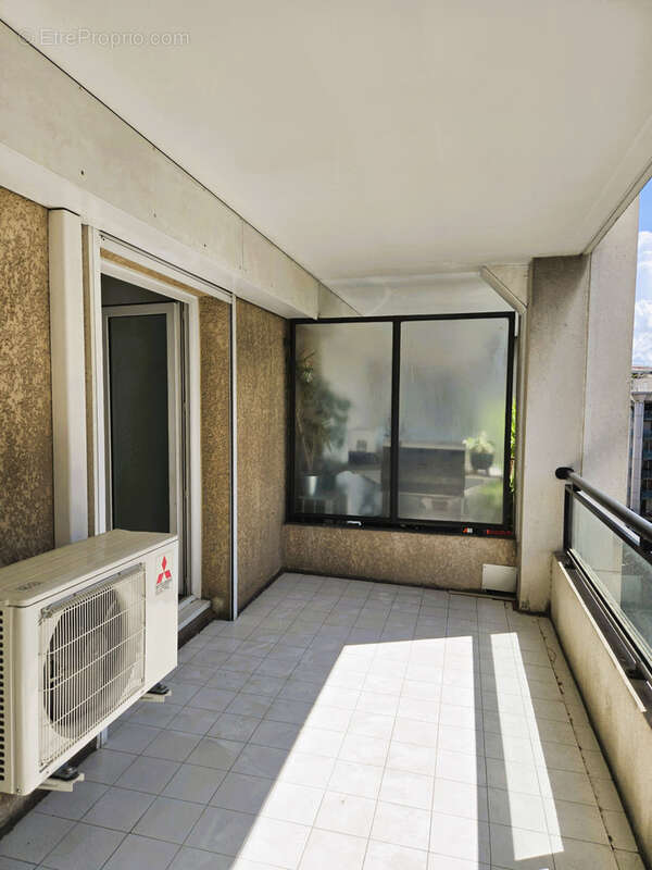 Appartement à MARSEILLE-8E