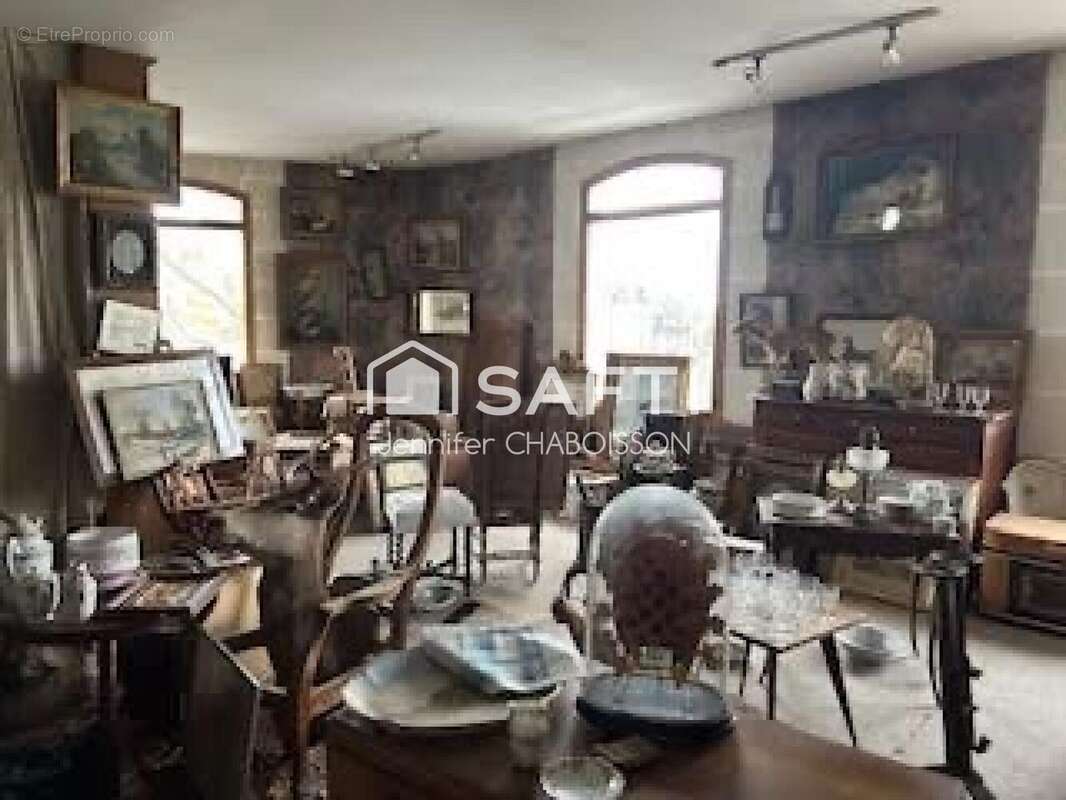 Photo 5 - Commerce à CHATELLERAULT