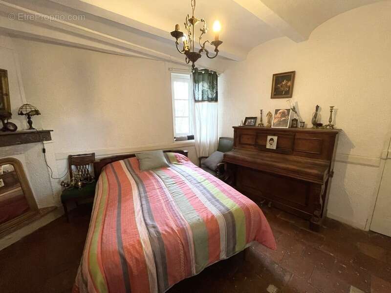 Maison à SAINT-MARTIN-DE-VALGALGUES