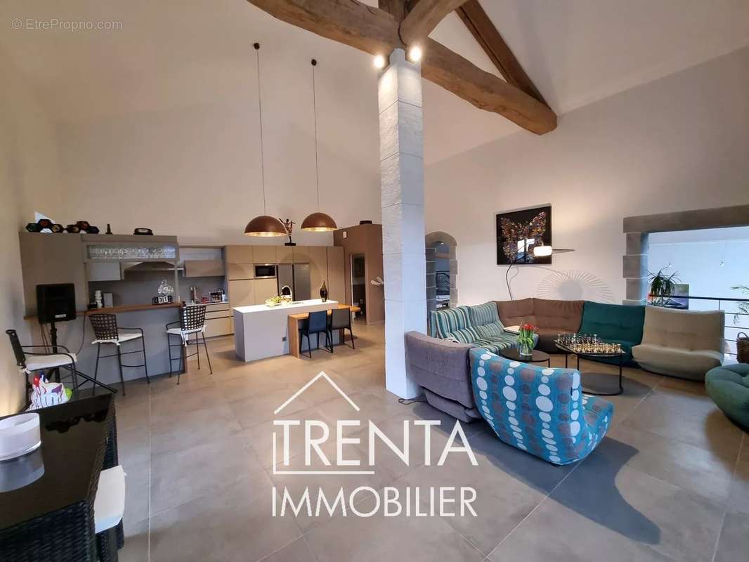 Maison à SAINT-JEAN-DE-MOIRANS