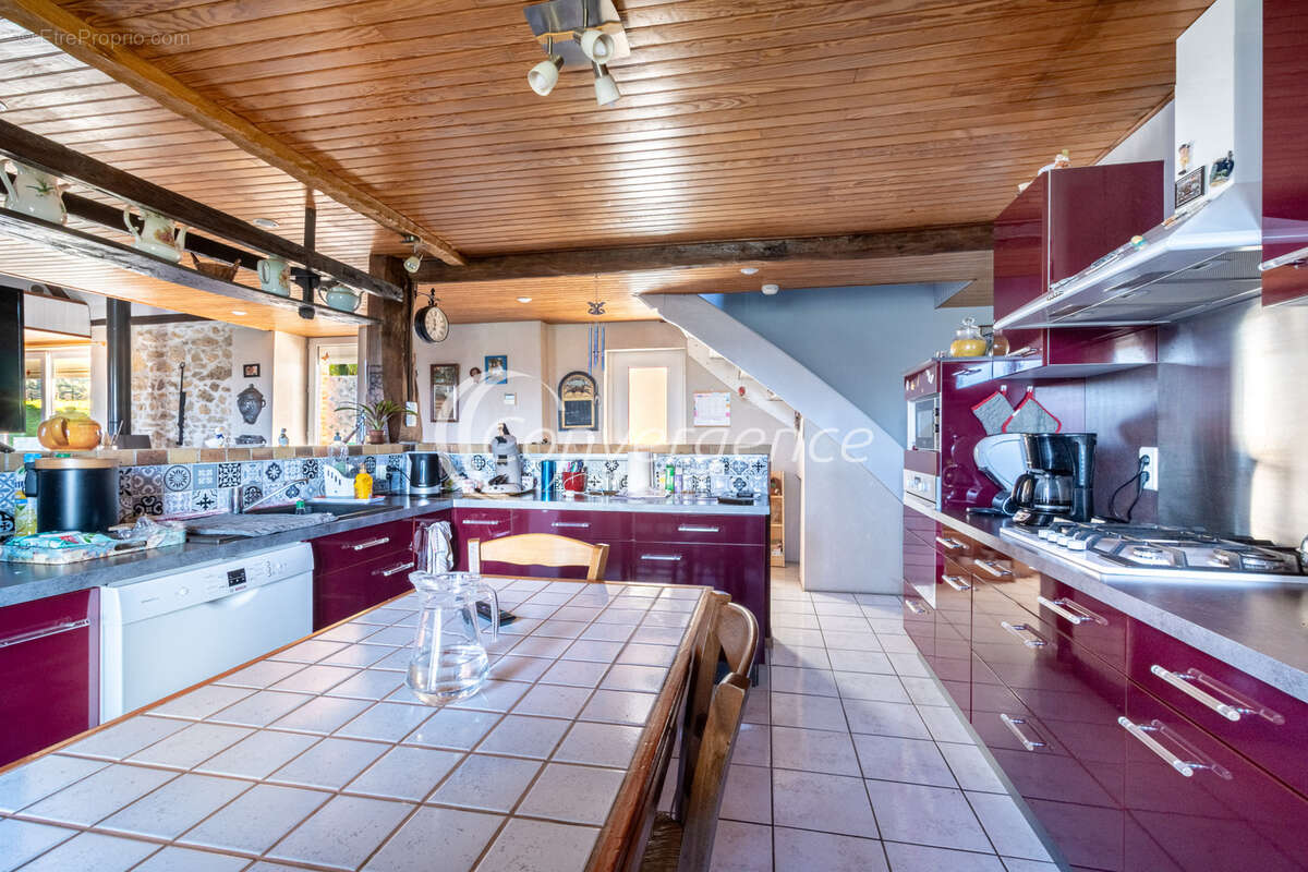 Maison à LA PORCHERIE