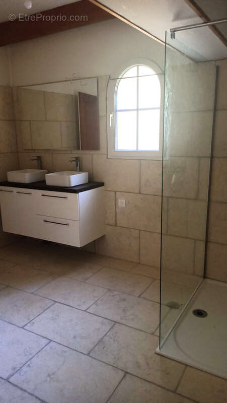 Appartement à SORGUES