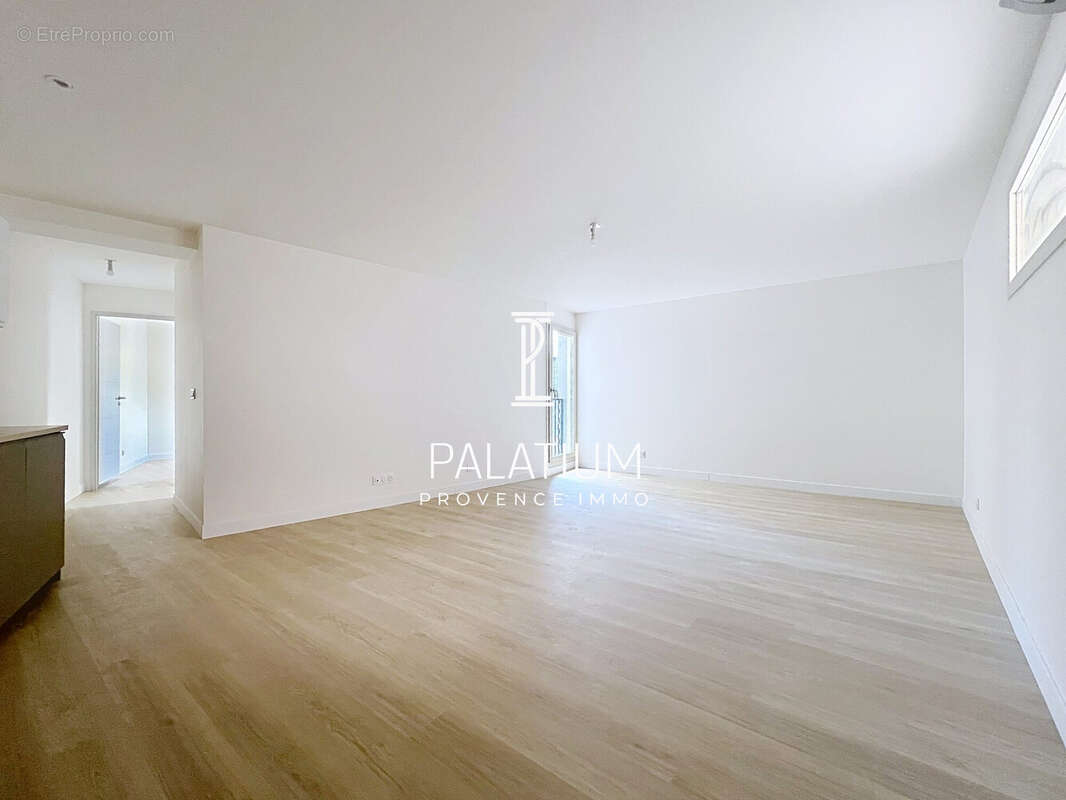 Appartement à TRETS