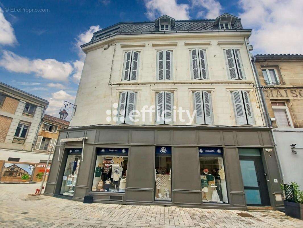 Maison à COGNAC